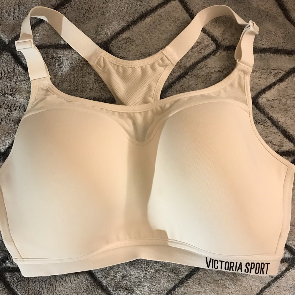 Maximum support sports bra from Victoria’s Secret